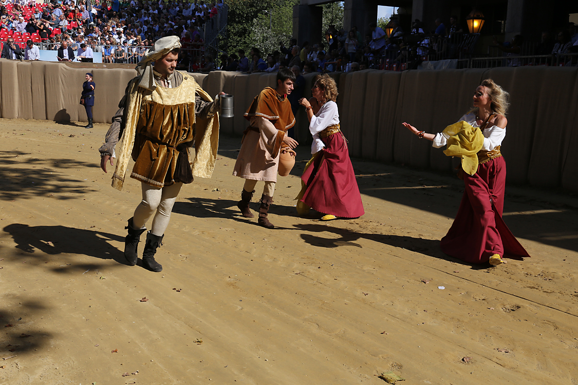-497- CorteoStorico.jpg